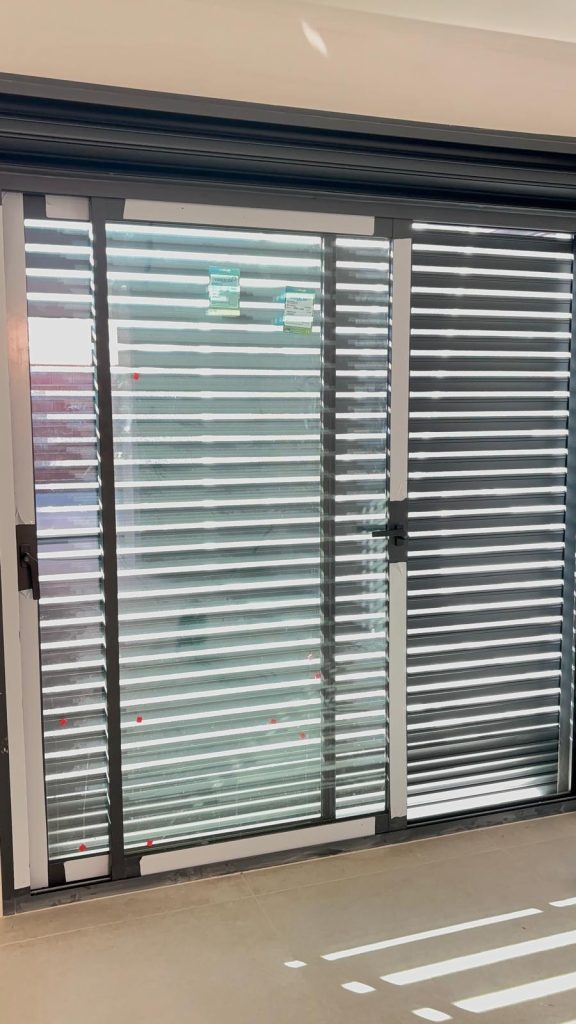 Proyecto de reforma de vivienda con estilo contemporáneo