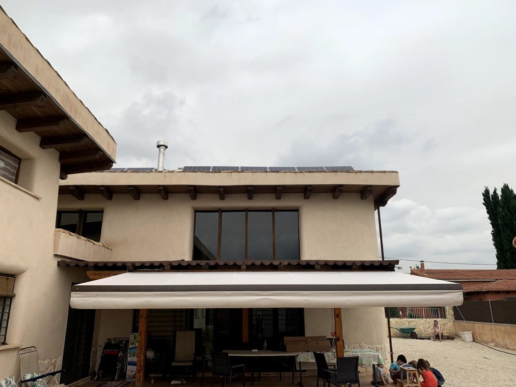 Reemplazo de puerta principal moderna